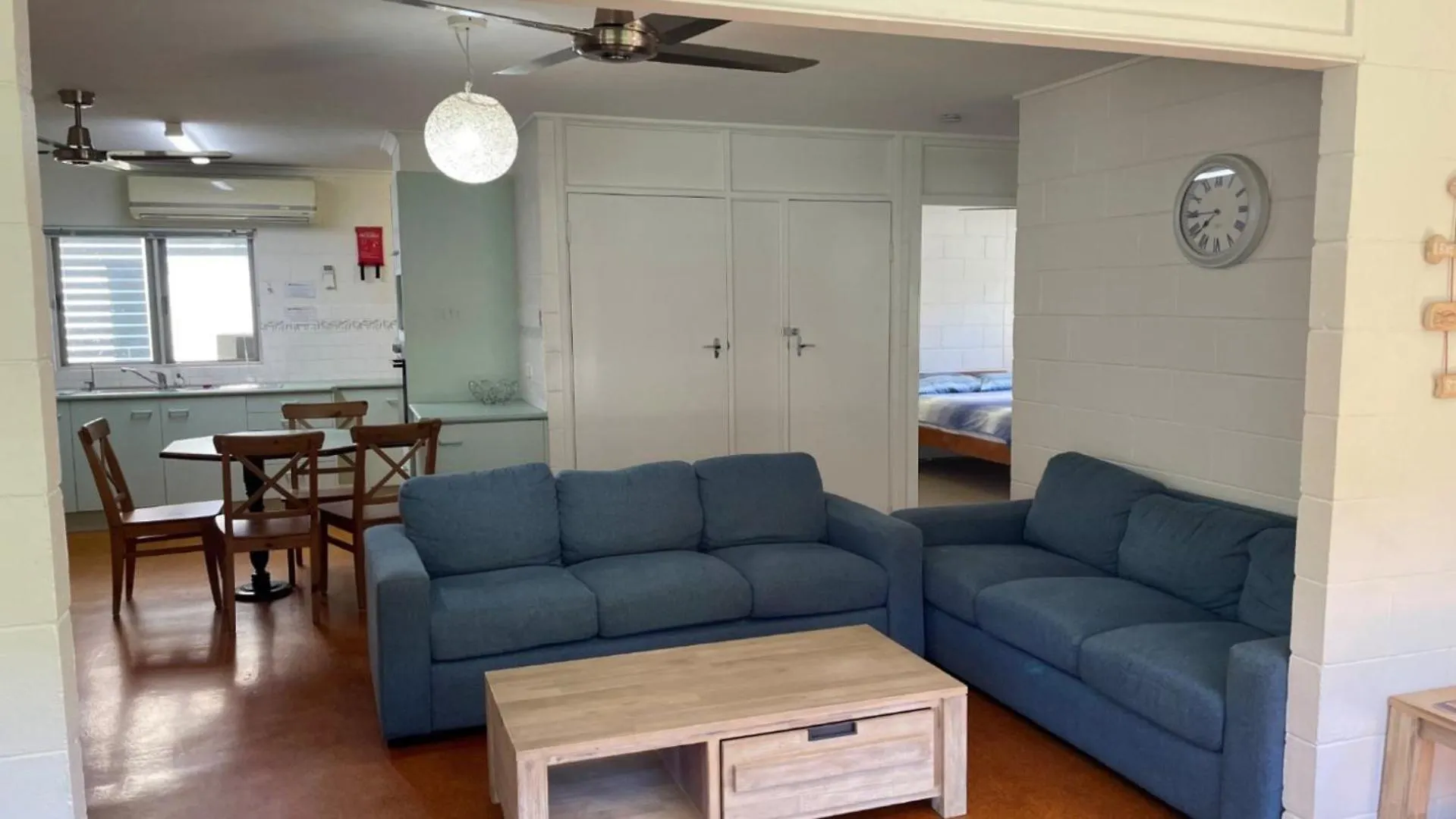 Pet Friendly Home Walking Distance To Surf Beach - North St, Woorim 0*,  Australia
